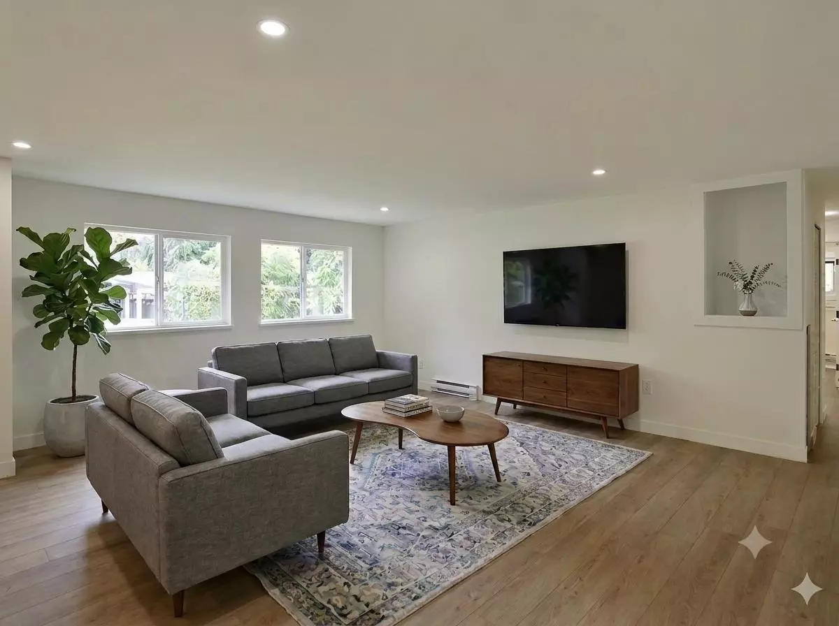 Family Room Photo of 5787 Ebbtide Street, Sechelt, BC
