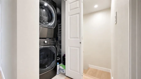 Mudroom Photo of 15 10222 No.1 Road, Richmond, BC