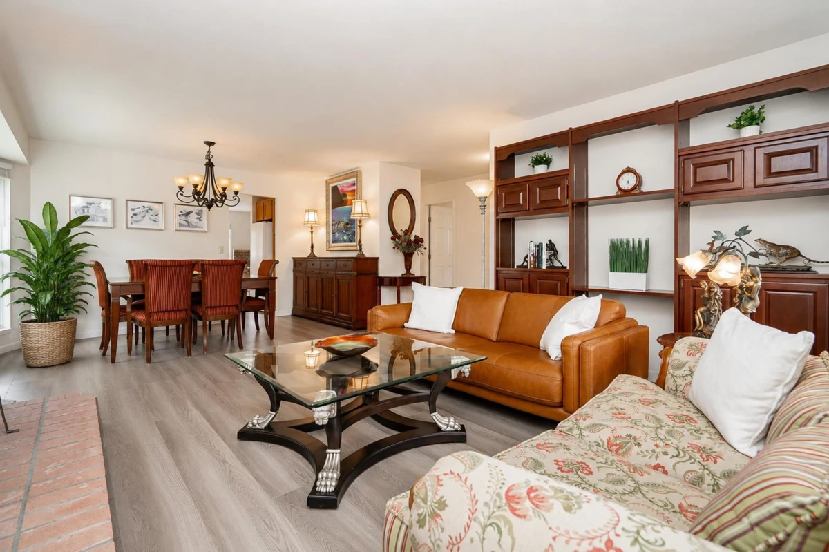 Dining Area Photo of 9411 162 Street, Surrey, BC