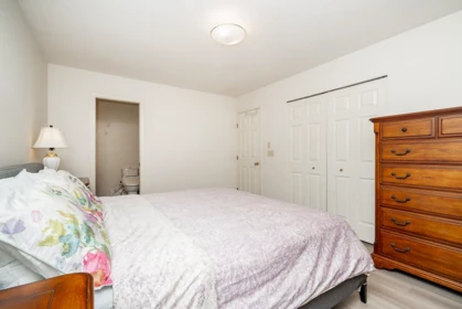 Basement Recreation Room Photo of 9411 162 Street, Surrey, BC
