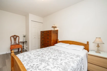 Hallway Photo of 9411 162 Street, Surrey, BC
