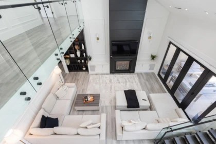 Hallway Photo of 5573 125a Street, Surrey, BC