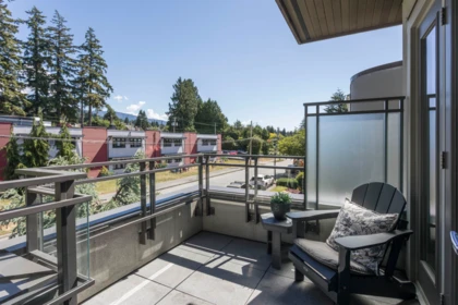 Primary Bedroom Photo of 300 2432 Haywood Avenue, West Vancouver, BC