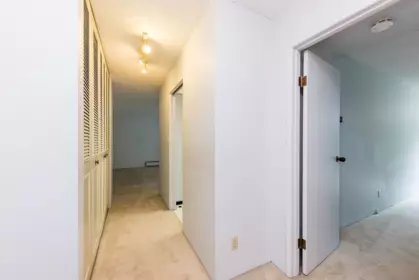 Entry Foyer Photo of 407 4101 Yew Street, Vancouver, BC