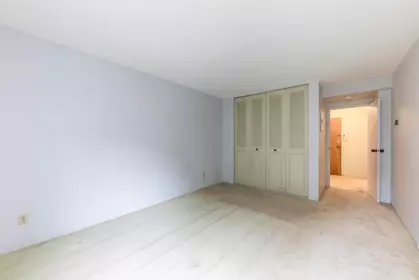Hallway Photo of 407 4101 Yew Street, Vancouver, BC