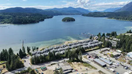 Backyard Photo of 5906 Beachgate Lane, Sechelt, BC