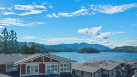 5906 Beachgate Lane, Sechelt, BC, Sechelt — Townhouse for sale