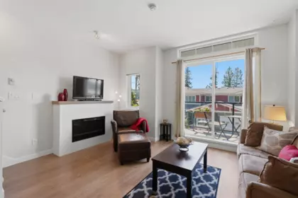 5906 Beachgate Lane, Sechelt, BC, Sechelt — Townhouse for sale