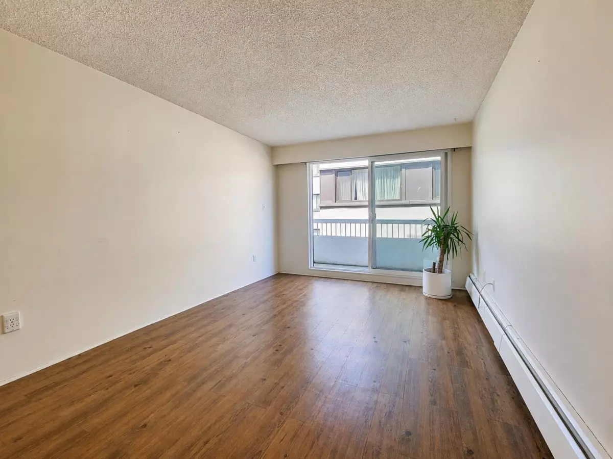 Exterior Rear Photo of 306 2450 Cornwall Avenue, Vancouver, BC