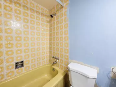 Basement Recreation Room Photo of 306 2450 Cornwall Avenue, Vancouver, BC