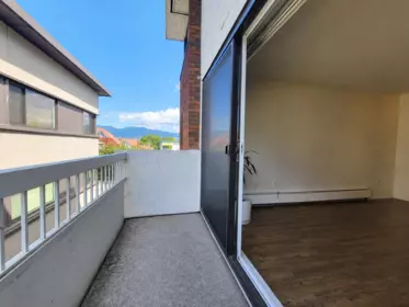 Mudroom Photo of 306 2450 Cornwall Avenue, Vancouver, BC