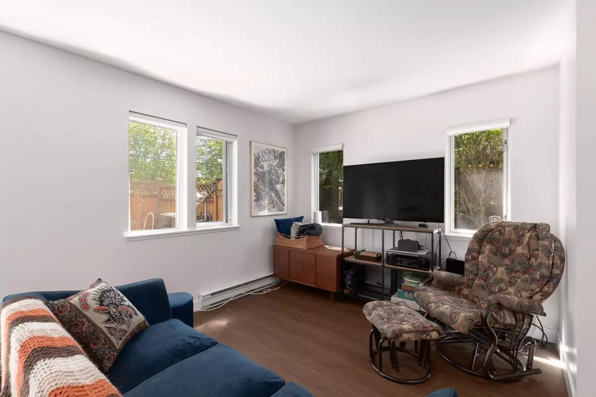 Dining Area Photo of 1 1215 Brunette Avenue, Coquitlam, BC