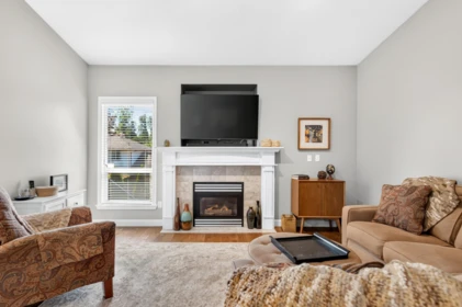 Breakfast Nook Photo of 22728 127 Avenue, Maple Ridge, BC