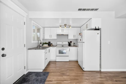 Mudroom Photo of 22728 127 Avenue, Maple Ridge, BC
