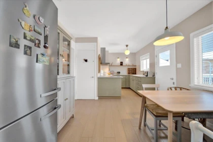 Kitchen Photo of 4841 Highlawn Drive, Burnaby, BC