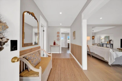 Loft / Bonus Room Photo of 4841 Highlawn Drive, Burnaby, BC