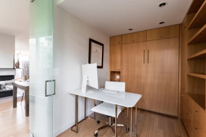 Hot Tub / Spa Photo of 5A 139 Drake Street, Vancouver, BC