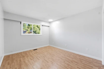 Garage Interior Photo of 2326 Beaver Street, Abbotsford, BC