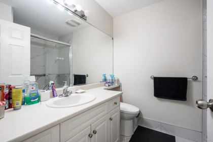 Walk-In Closet Photo of 7 14453 72 Avenue, Surrey, BC