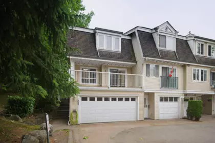 35 8930 Walnut Grove Drive, Langley, BC, Langley — Townhouse for sale