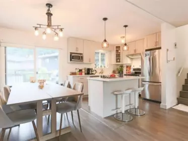 Breakfast Nook Photo of 1890 Bow Drive, Coquitlam, BC