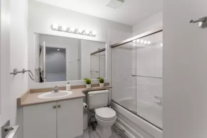 Hallway Photo of 15 23085 118 Avenue, Maple Ridge, BC