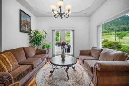 Primary Bedroom Photo of 2253 Parkway Boulevard, Coquitlam, BC