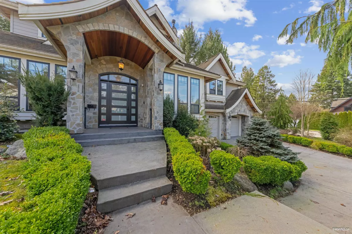 Living Room Photo of 14428 33a Avenue, Surrey, BC