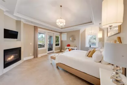Basement Recreation Room Photo of 14428 33a Avenue, Surrey, BC