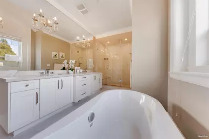 Laundry Room Photo of 14428 33a Avenue, Surrey, BC