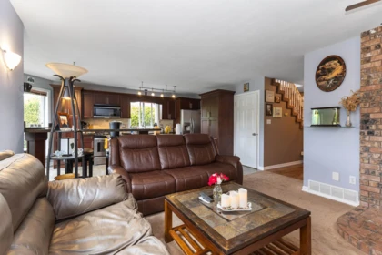 Kitchen Island Photo of 34654 Dunsmuir Court, Abbotsford, BC