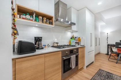 Kitchen Photo of 231 55 Klahanie Drive, Port Moody, BC