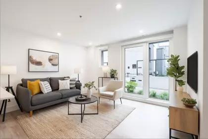 109 2085 E 1st Avenue, Vancouver, BC, Vancouver — Townhouse for sale