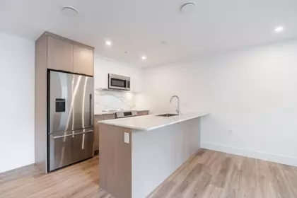 109 2085 E 1st Avenue, Vancouver, BC, Vancouver — Townhouse for sale