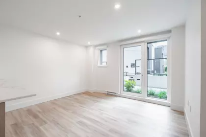 109 2085 E 1st Avenue, Vancouver, BC, Vancouver — Townhouse for sale