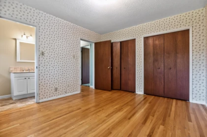 Entry Foyer Photo of 11446 94 Avenue, Delta, BC