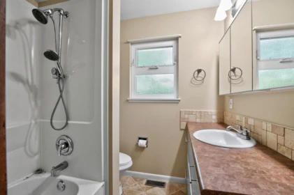Guest Bathroom Photo of 11446 94 Avenue, Delta, BC