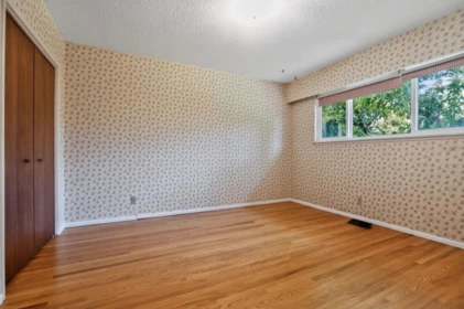 Laundry Room Photo of 11446 94 Avenue, Delta, BC