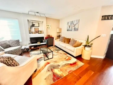 208 13900 Hyland Road, Surrey, BC, Surrey — Townhouse for sale