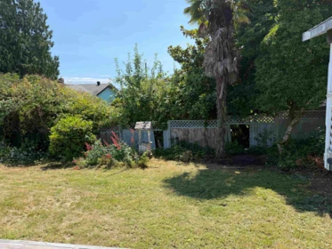 Outdoor Deck Photo of 5466 Carnaby Place, Sechelt, BC
