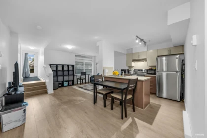 103 5692 Kings Road, Vancouver, BC, Vancouver — Apartment/Condo for sale