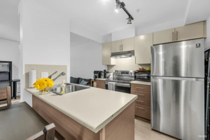 103 5692 Kings Road, Vancouver, BC, Vancouver — Apartment/Condo for sale