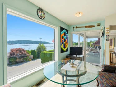 Kitchen Island Photo of 603 Marine Drive, Gibsons, BC