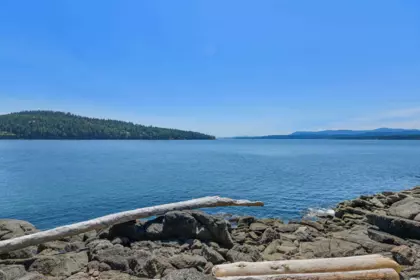 Breakfast Nook Photo of 647 Dinner Bay Road, Mayne Island, BC