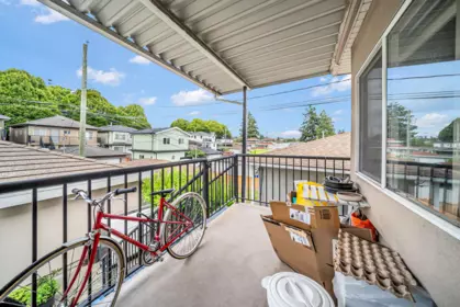 Garden / Landscaping Photo of 331 E 61st Avenue, Vancouver, BC