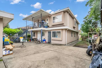 Swimming Pool Photo of 331 E 61st Avenue, Vancouver, BC