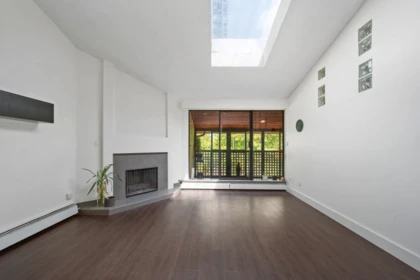 Exterior Rear Photo of 304 141 W 13th Street, North Vancouver, BC