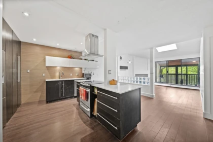 Kitchen Island Photo of 304 141 W 13th Street, North Vancouver, BC