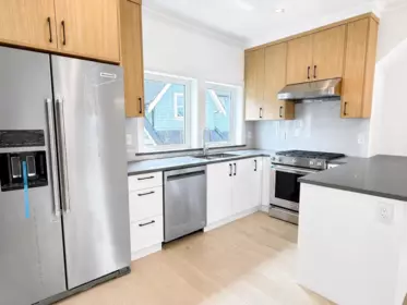 1421 E 27th Avenue, Vancouver, BC, Vancouver — Half Duplex for sale