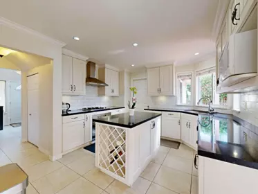 Kitchen Photo of 10285 167 Street, Surrey, BC